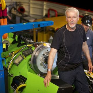 James Cameron inicia su viaje a las profundidades del océano
