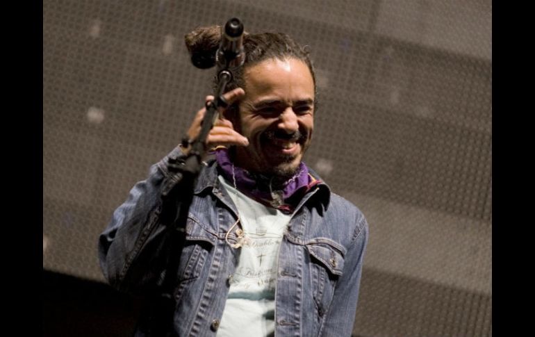 ''Queremos hacer un llamado para que se entienda el problema Wirikuta'', declaró el cantante. NOTIMEX  /