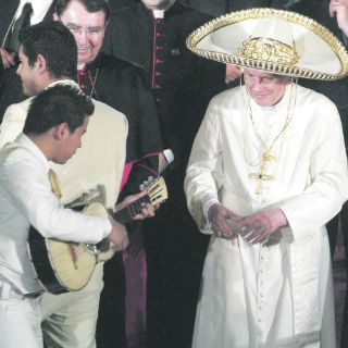 Víctimas de la violencia estuvieron con Benedicto XVI