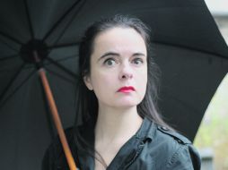 La novela narra la relación epistolar entre un personaje que lleva el nombre de la autora y un soldado estadounidense.ESPECIAL  /