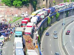 La contaminación en Francia obliga a tomar medidas de moderación en las emisiones. ARCHIVO  /