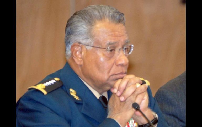 En la reunón participa el general Guillermo Galván, secretario de la Defensa Nacional. ARCHIVO  /