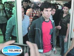 El piloto tapatío de la  Fórmula Uno, Checo Pérez, arribo ayer a Guadalajara tras conquistar el primer podio de su carrera en la F1.  /