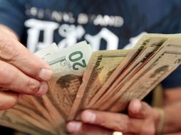 El dólar libre avanzó dos centavos respecto a su cotización previa. ARCHIVO  /