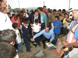 Colocación de la primera piedra del Centro Comunitario.  /