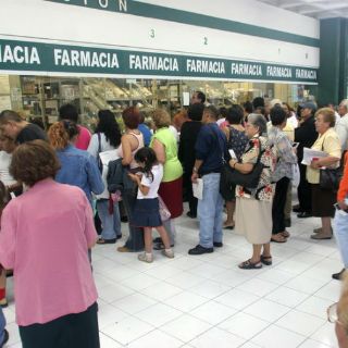 Asaltan Farmacia de la Torre de Especialidades del CMNO