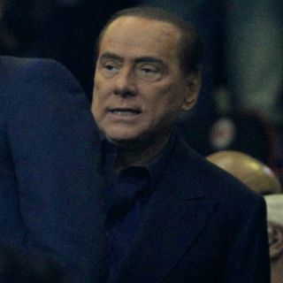 Berlusconi vuelve a la presidencia del Milán