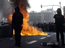 En Barcelona se registraron los choques con más violencia. REUTERS  /