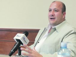 Alfaro admite que el Gobierno es una meta, pero la más importante “es que mis hijas se sientan orgullosas de su padre”.  /