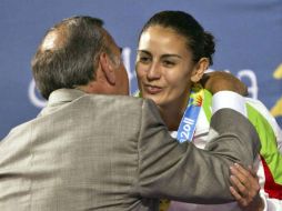 Paola Espinoza (Mexico) medalla de oro de los clavados femenil 10. MEXSPORT  /