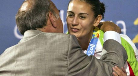 Paola Espinoza (Mexico) medalla de oro de los clavados femenil 10. MEXSPORT  /