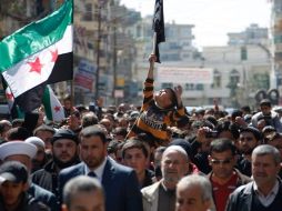 Libaneses y sirios en Líbano protestan contra Bashar Al-Assad. La ONU se prepara para despliegue de observadores en Siria. REUTERS  /