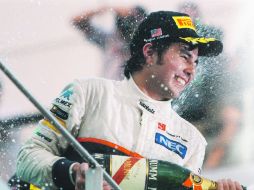 Checo Pérez, quien festejó su primer podio en Malasia, tiene un nuevo reto para el 15 de marzo en China.  /