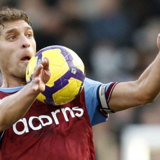Stiliyan Petrov abandona el fútbol para luchar contra la leucemia