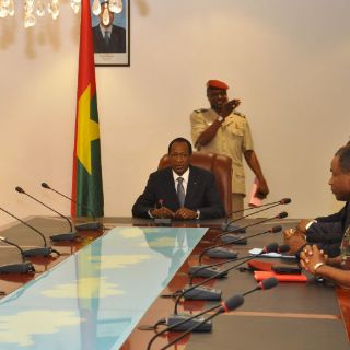 Junta militar de Mali busca volver al orden constitucional