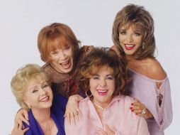 Es una de las más legendarias de Hollywood (I-D) Debbie Reynolds, Shirley.MacLaine, Elizabeth Taylor y Joan Collins.  /