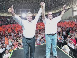UNIDAD.- Andrés Manuel López Obrador acompañó a Enrique Alfaro en su acto masivo.  /