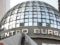 Se han negociado 24.8 millones de títulos durante la jornada. ARCHIVO  /
