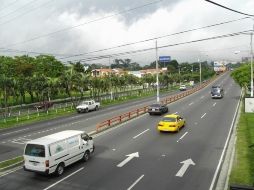 En la foto: Carretera Panamericana, a su paso por territorio ecuatoriano. ESPECIAL  /