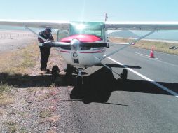 El aspirante a piloto Édgar Velasco, volaba en examen cuando el motor de su avioneta dejó de funcionar.  /