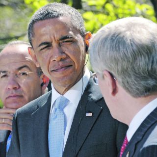 Frenen el flujo de armas, insiste Calderón a EU