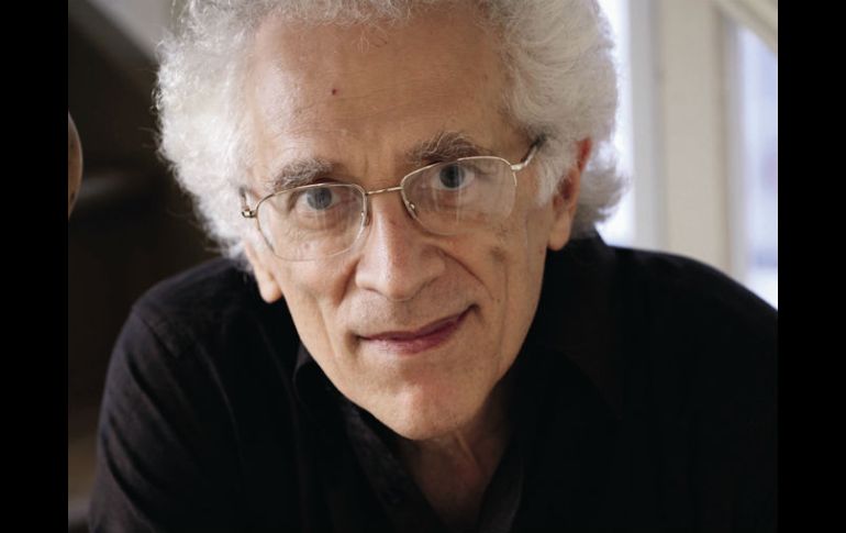 Desarrolla cómo el populismo y la xenofobia son dañinos al provocar el miedo al extranjero. En la imagen, el autor. ESPECIAL  /