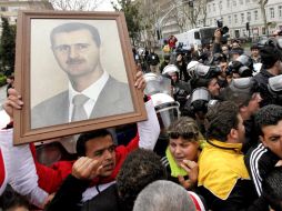 Partidarios del presidente sirio Bashar al Assad se manifiestan en Turquía. ARCHIVO  /