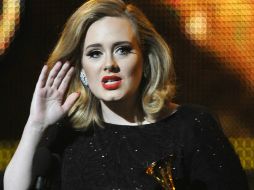 En febrero, Lagerfeld llamó gorda a Adele.  /