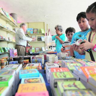 Inauguran la Fiesta de la Literatura en el Trompo Mágico