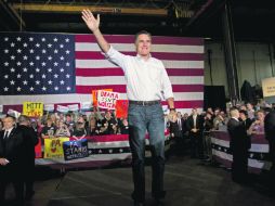 Mitt Romney ya rebasó los 600 delegados para la convención nacional republicana. AP  /