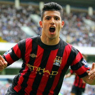 El Manchester City luchará por la Premier: Agüero