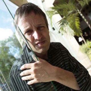 El mejor libro de un escritor es el actual: Xavier Velasco