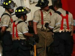 Al lugar llegaron elementos de bomberos y protección civil de cinco municipios. ARCHIVO  /
