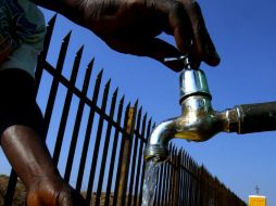 La ingesta de agua contaminada afecta a los grupos vulnerables. ARCHIVO  /