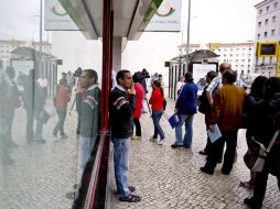 Cerca de 700 mil personas trabajan para el Estado luso de los 5.5 millones de ciudadanos que conforman su población activa. ARCHIVO  /