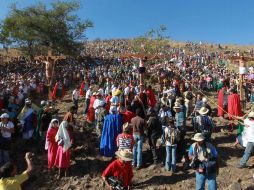 En el poblado de San Martín de las Flores se lleva acabo el ritual en Sábado de Gloria.  /