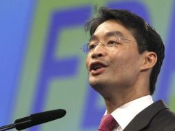 El ministro alemán de Economía, Philipp Rösler, destacó la importancia de que otros paises superen la crisis. ARCHIVO  /