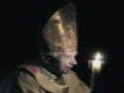 El máximo jerarca de la Iglesia Católica hoy la misa del Día de Pascua en la Basílica de San Pedro. EFE  /