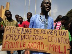 Juventud del norte de Malí etapa de una protesta contra la ocupación del norte de Malí por los combatientes rebeldes tuareg. AFP  /