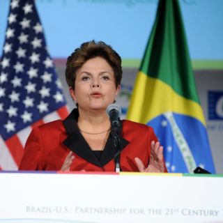 Dilma Rousseff expone a Obama repudio al proteccionismo