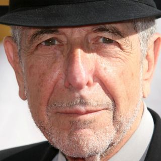 Leonard Cohen testifica contra la representante a la que acusó de acoso