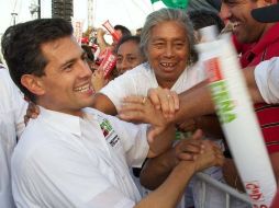 Enrique Peña Nieto incumplió con dos compromisos adquiridos como gobernador del Estado de México. NTX  /