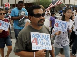 Líderes de varios grupos que representan a los inmigrantes quieren que la ley sea eliminada, no modificada. ARCHIVO  /