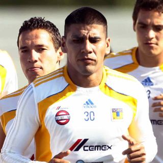 Salcido no opina del mal momento de Chivas