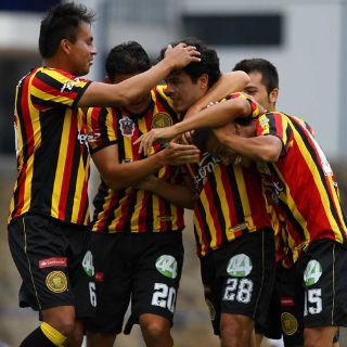 Leones Negros va por pase histórico