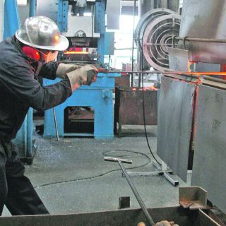 El outsourcing funciona a costa de los derechos laborales