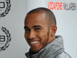 El piloto británico de McLaren fue castigado por sustituir en Shanghái su caja de cambios. AFP  /