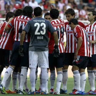 Chivas y Tigres buscan curarse las heridas