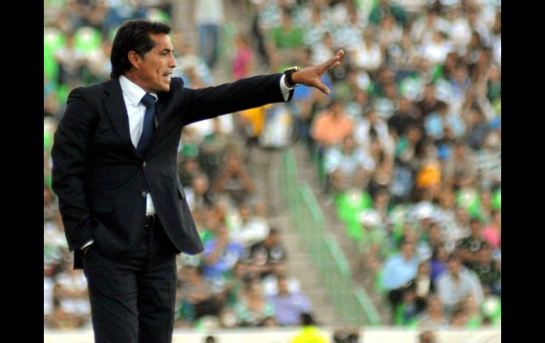 Para el 'Maestro' arrebatarle a domicilio los tres puntos al cuadro azulcrema apuntalaría el desempeño de los laguneros. MEXSPORT  /