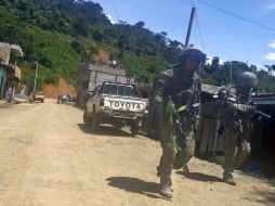 Militares peruanos vigilan la selva del Cusco, donde se ha concentrado la acción militar. AFP  /